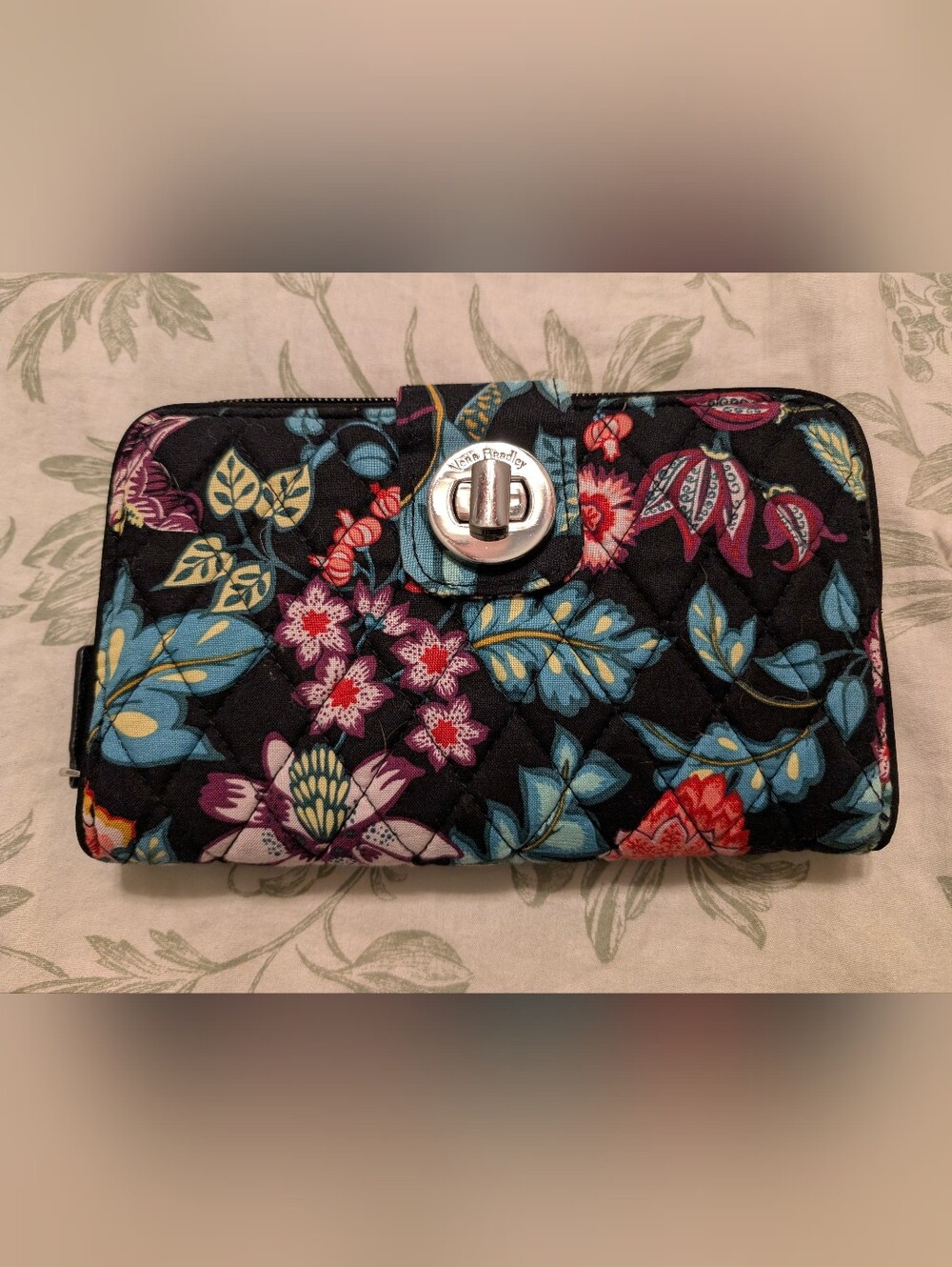 Vera Bradley Victorian Vines RFID Turnlock Wallet NWOT